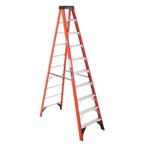 10' STEP LADDER