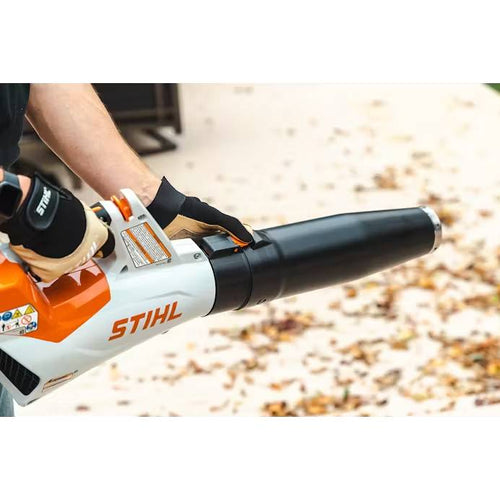 Stihl BGA60 Set Cordless Blower With AK30 and AL 101 Charger (Battery)