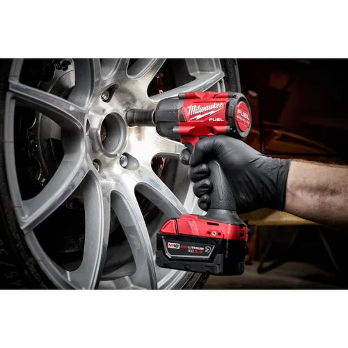 Milwaukee M18 FUEL™ 3/8  Mid-Torque Impact Wrench w/ Friction Ring Kit (3/8 (2960-22R))