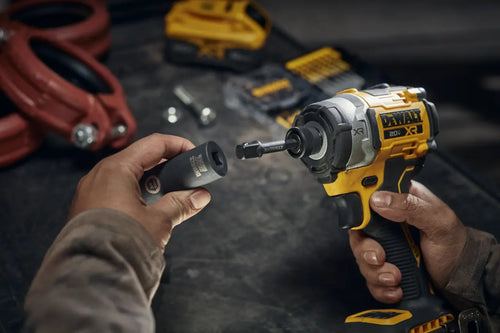 DeWalt ELITE SERIES™ 3/8-In. Socket Adapter